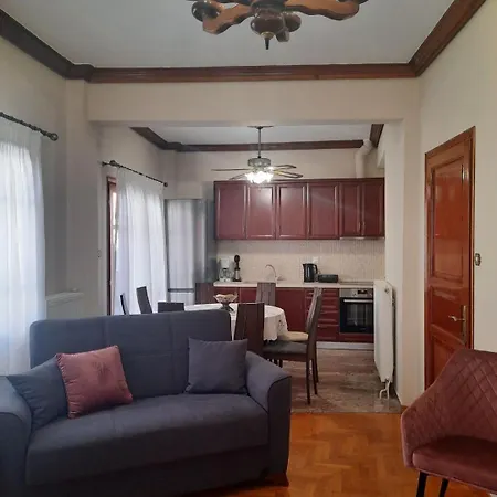 Zeusplace Traditional House *