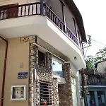 Dom wakacyjny Zeusplace Traditional House *